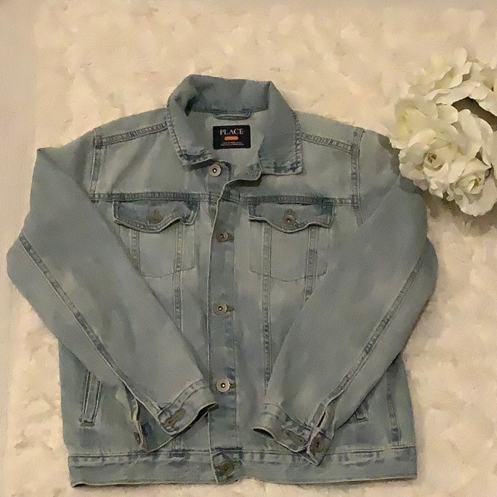 Preloved children’s place denim jacket sz 10/12